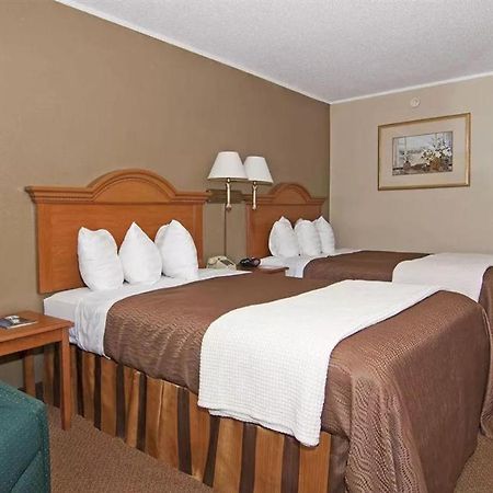 North Mankato Norwood Inn & Suites Mankato חדר תמונה