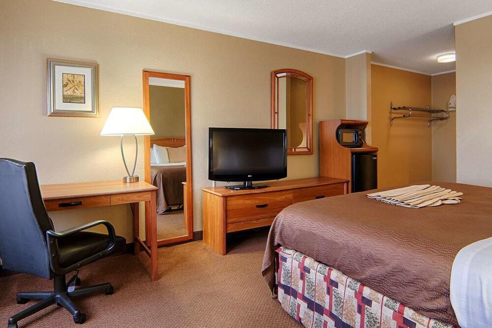 North Mankato Norwood Inn & Suites Mankato מראה חיצוני תמונה