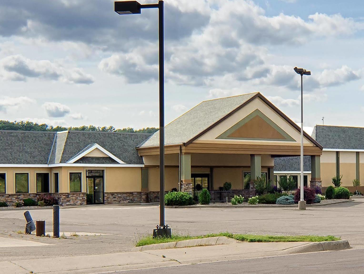 North Mankato Norwood Inn & Suites Mankato מראה חיצוני תמונה
