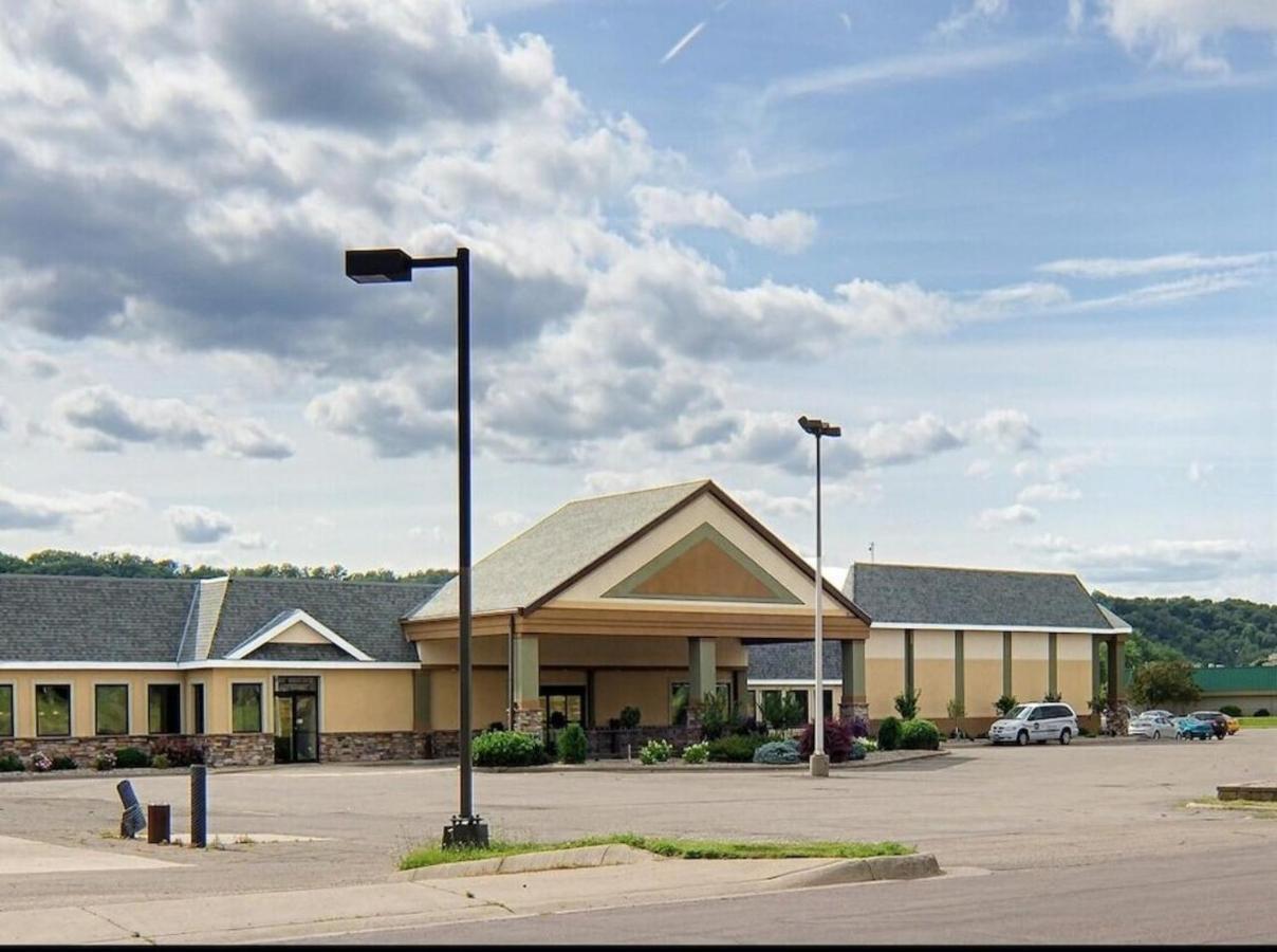 North Mankato Norwood Inn & Suites Mankato מראה חיצוני תמונה