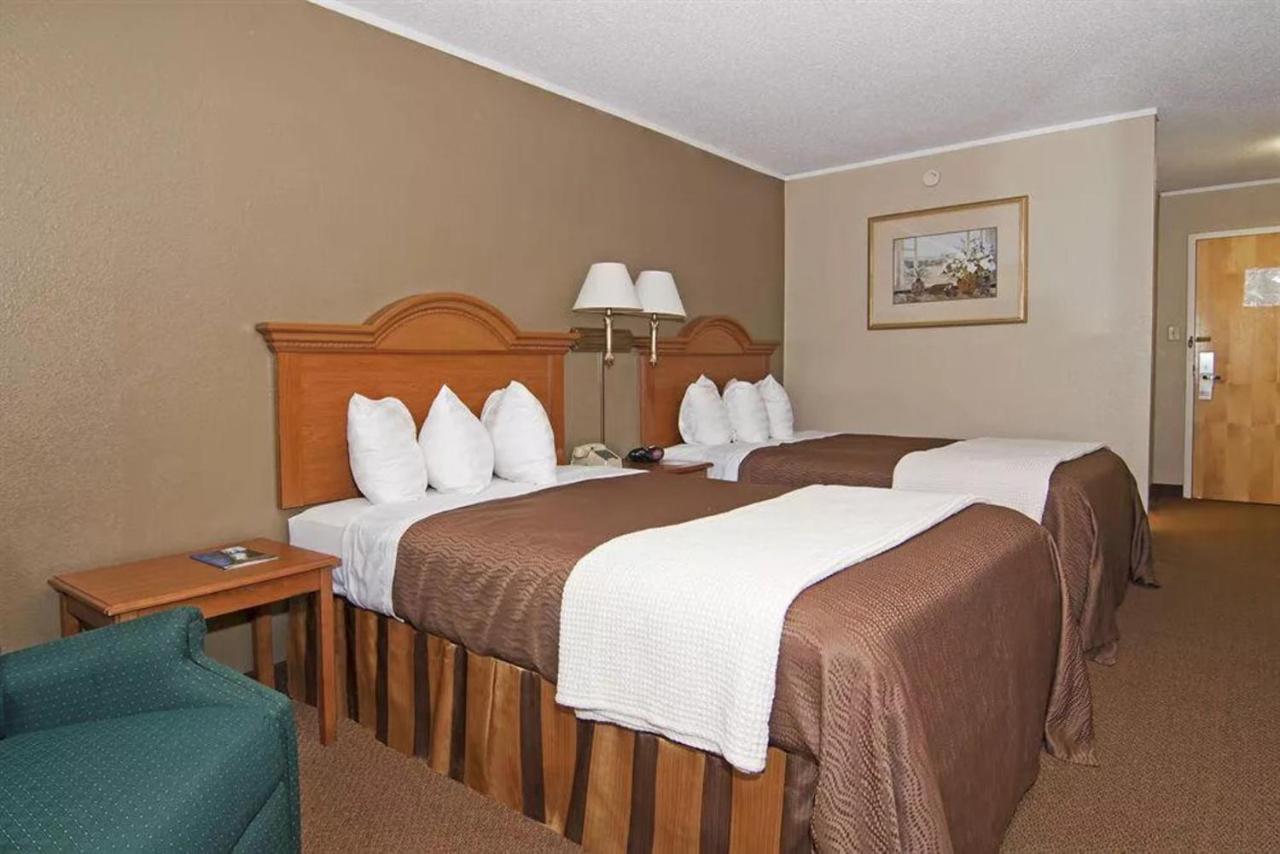 North Mankato Norwood Inn & Suites Mankato חדר תמונה
