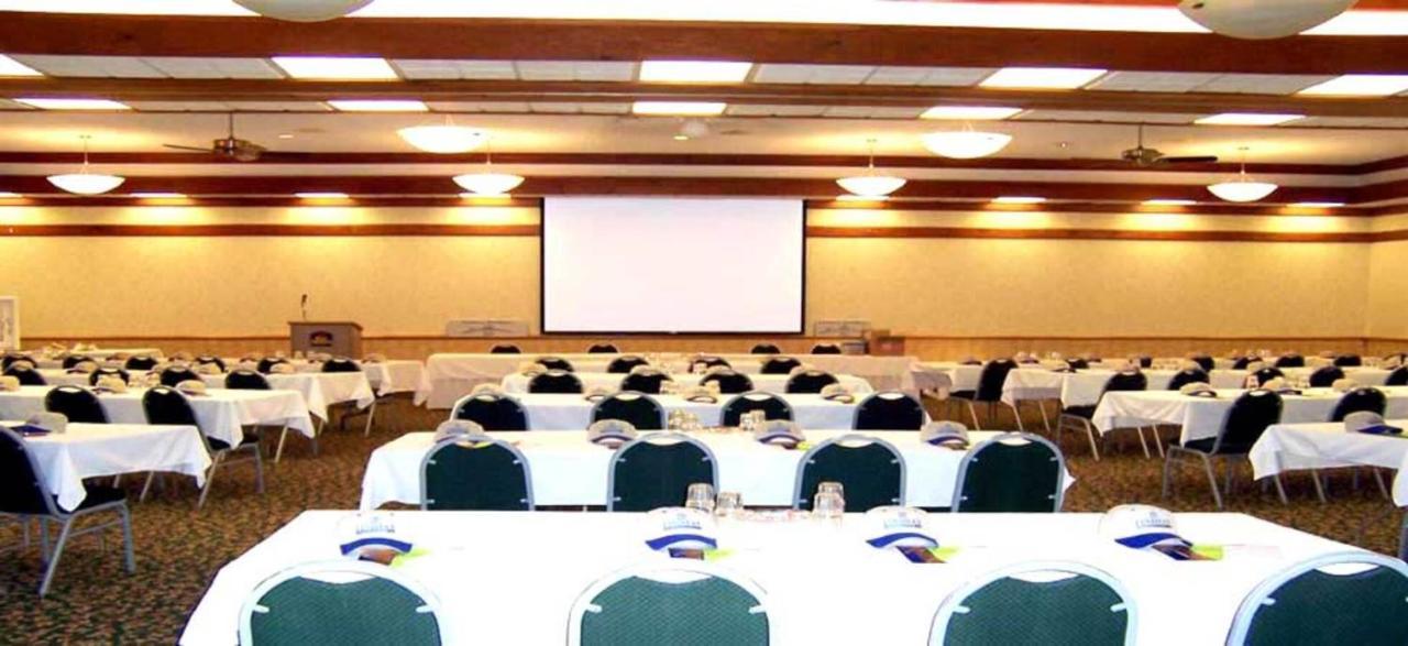North Mankato Norwood Inn & Suites Mankato מראה חיצוני תמונה